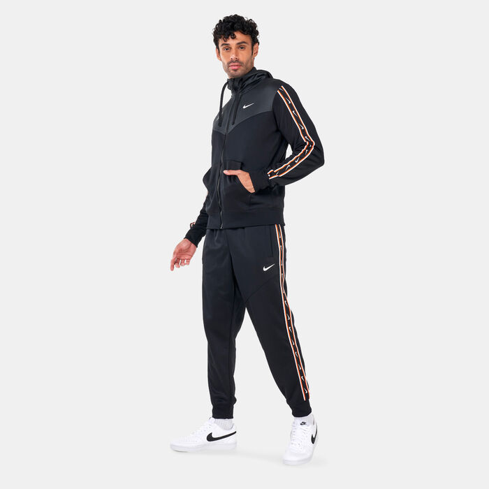 Nike Men's Sportswear Repeat Joggers Black Nike Men's Sportswear Repeat Joggers Black image number 2