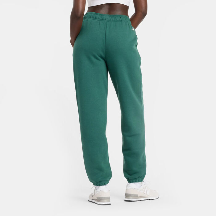 New Balance Women's Seasonal Graphic Sweatpants Green image number 1