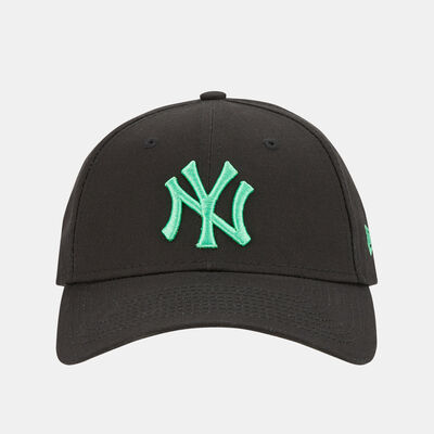 New Era Men's League Essential New York Yankees Logo 9Forty Cap Black