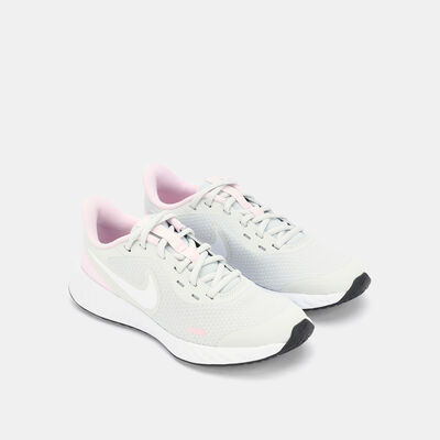 Nike Kids' Revolution 5 Running Shoe (Older Kids) Grey