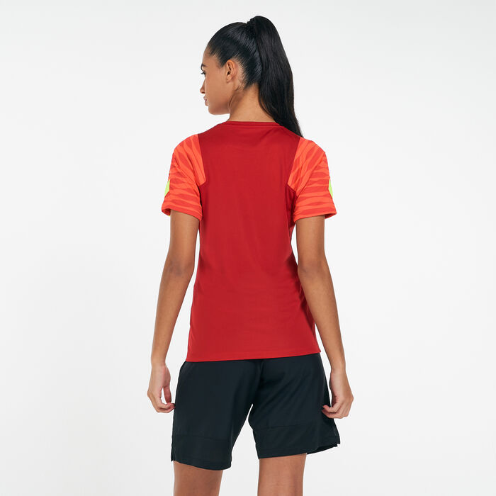 Nike Women's Dri-FIT Strike Soccer T-Shirt Red Nike Women's Dri-FIT Strike Soccer T-Shirt Red image number 1
