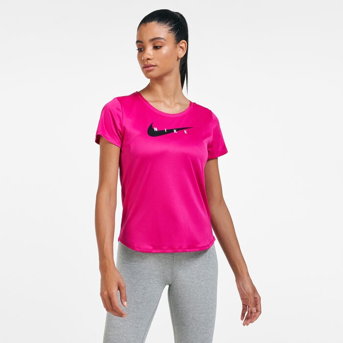 Nike Women's Swoosh Run T-Shirt Red Nike Women's Swoosh Run T-Shirt Red image number 0