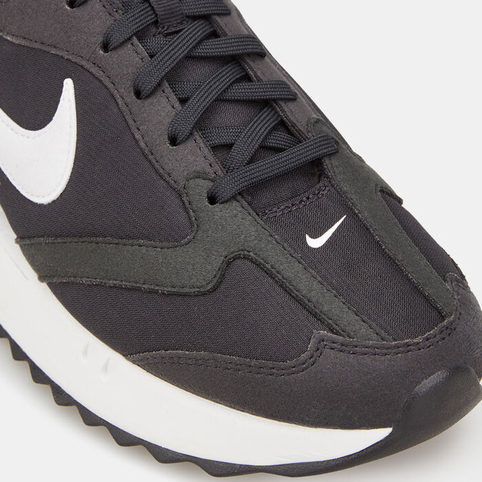 Nike Women's Air Max Dawn Shoe Black image number 4