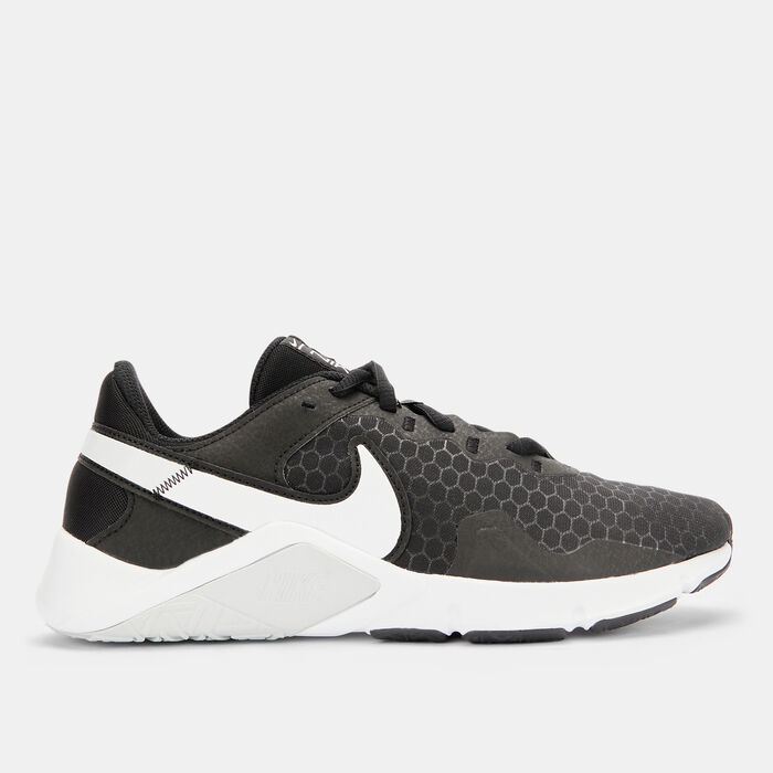 Nike Women's Legend Essential 2 Shoe Black Nike Women's Legend Essential 2 Shoe Black image number 0