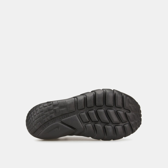 Nike Kids' Flex Runner 2 Road Running Shoe (Older Kids) Black Nike Kids' Flex Runner 2 Road Running Shoe (Older Kids) Black image number 3
