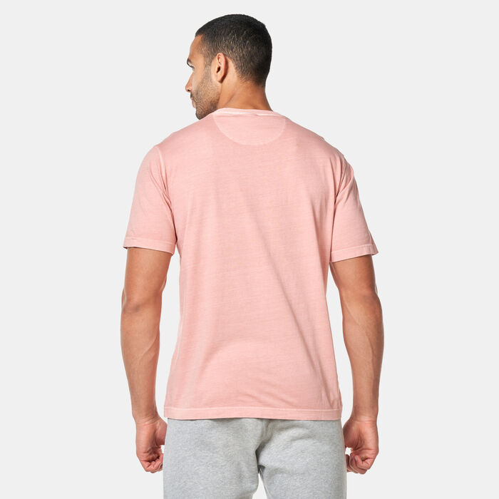 adidas Originals Men's Trefoil Essentials+ Dye Pocket T-Shirt Red adidas Originals Men's Trefoil Essentials+ Dye Pocket T-Shirt Red image number 1