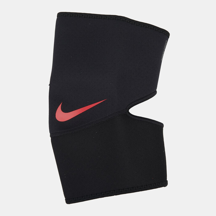 Nike Pro Closed-Patella 2.0 Knee Sleeve Black Nike Pro Closed-Patella 2.0 Knee Sleeve Black image number 0