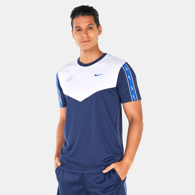 Nike Men's Sportswear Repeat T-Shirt Blue