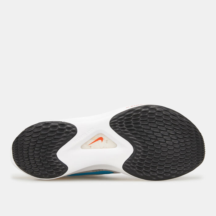 Nike Women's Zoom Fly 5 Road Running Shoe White image number 3