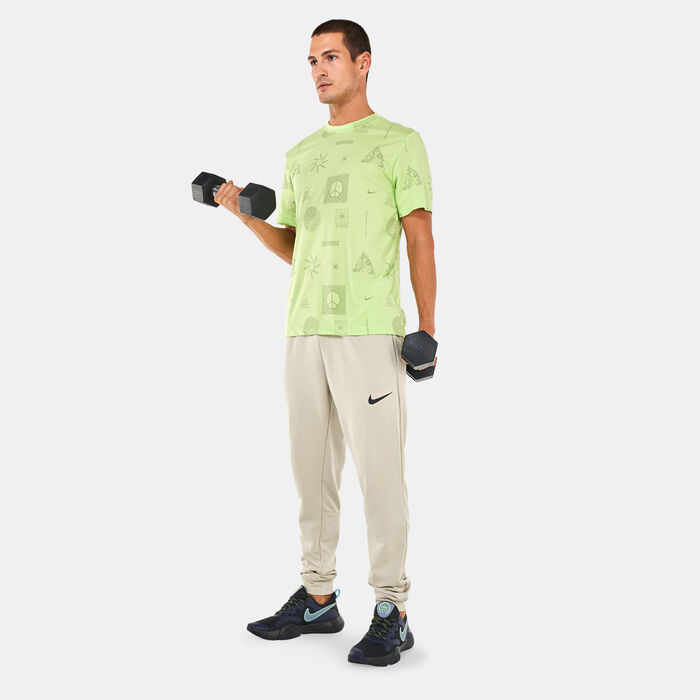 Nike Men's Yoga Dri-FIT DB T-Shirt Green Nike Men's Yoga Dri-FIT DB T-Shirt Green image number 2