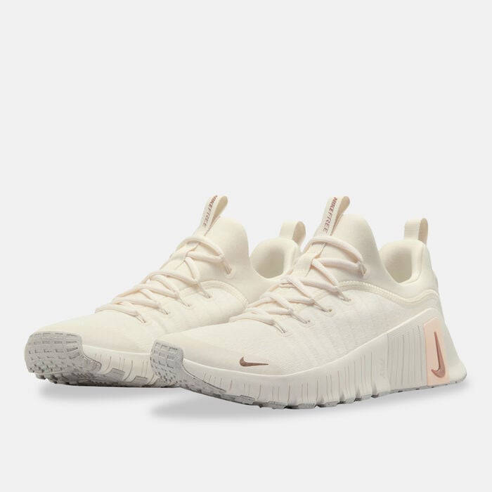 Nike Women's Free Metcon 6 Training Shoes Ivory Nike Women's Free Metcon 6 Training Shoes Ivory image number 1