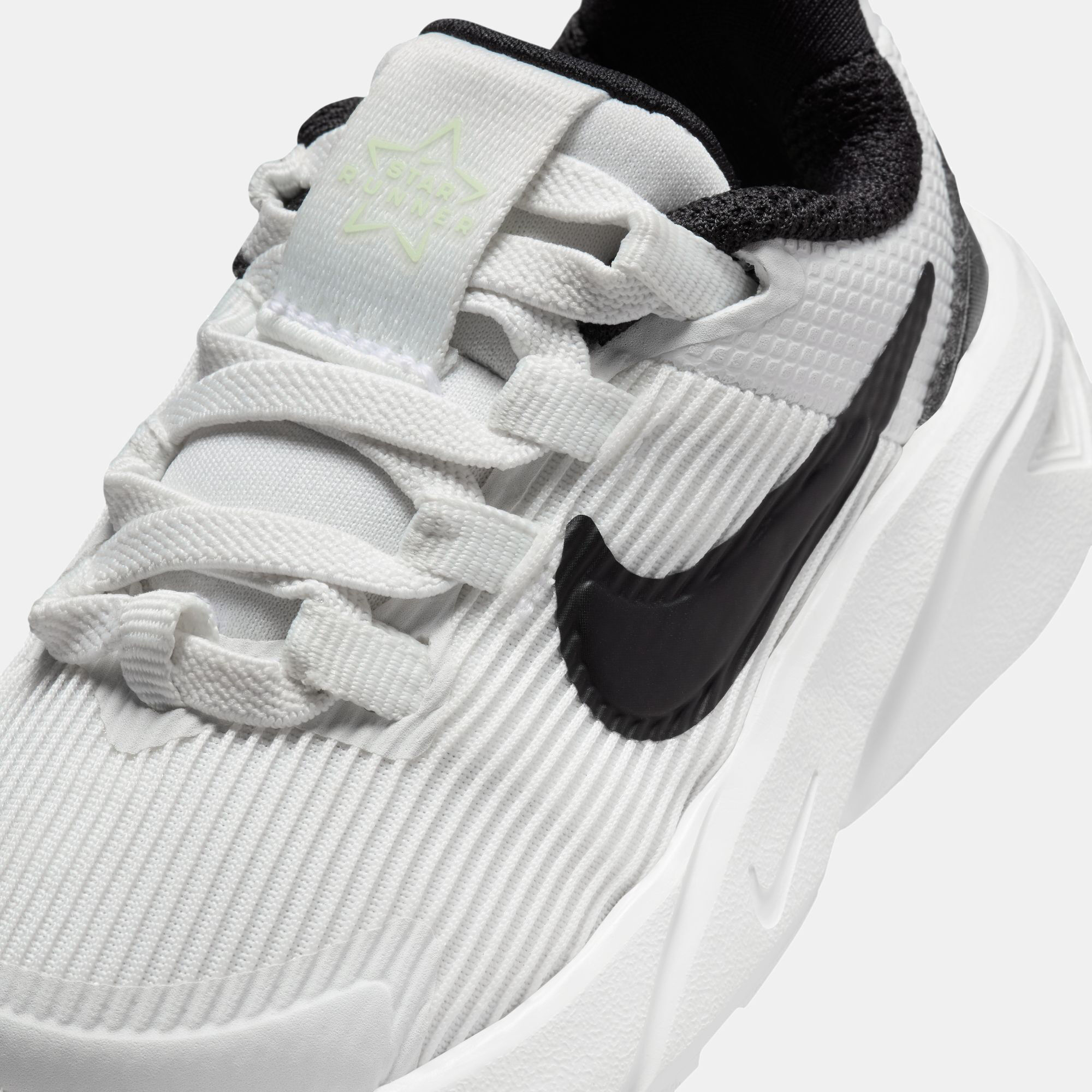 Nike free 4.0 kids white deals