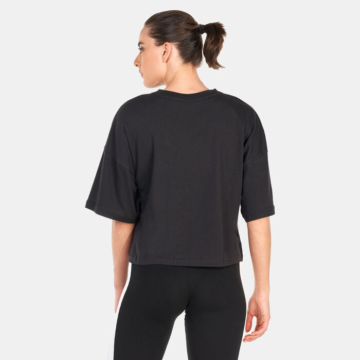 PUMA Women's Classics Oversized T-Shirt Black PUMA Women's Classics Oversized T-Shirt Black image number 1