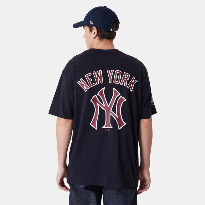 New Era Men's MLB Large Logo Oversized New York Yankees T-Shirt Blue New Era Men's MLB Large Logo Oversized New York Yankees T-Shirt Blue image number 1