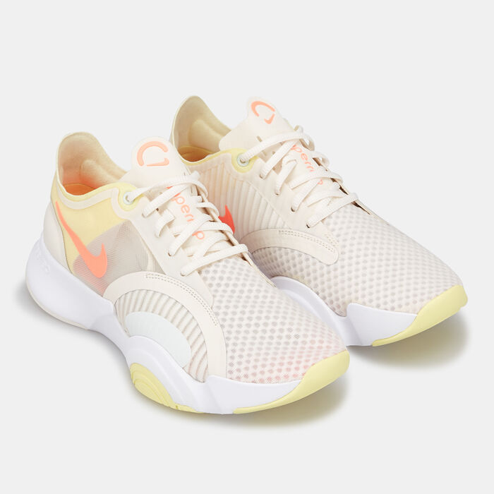 Nike Women's SuperRep Go Shoe White image number 1