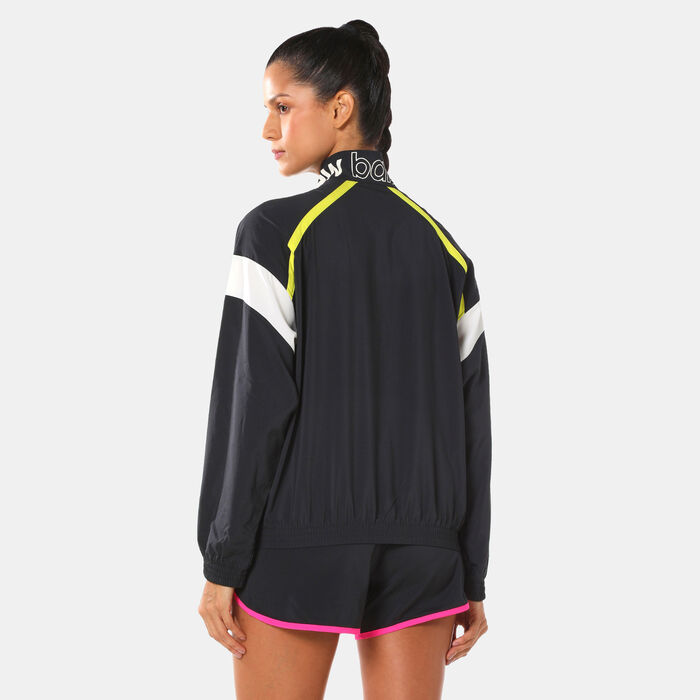 New Balance Women's Relentless Woven Jacket Black image number 1