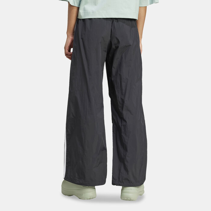 adidas Originals Women's 3-Stripes Woven Parachute Track Pants Black adidas Originals Women's 3-Stripes Woven Parachute Track Pants Black image number 1
