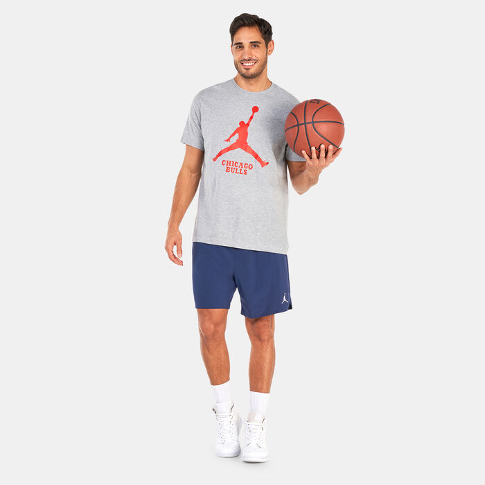 Jordan Men's NBA Chicago Bulls Essential T-Shirt Grey Jordan Men's NBA Chicago Bulls Essential T-Shirt Grey image number 2