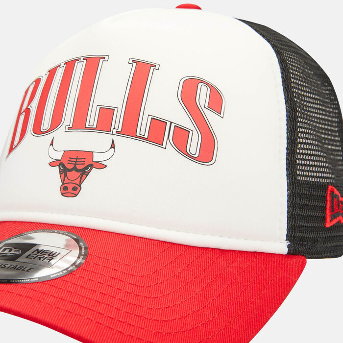 New Era Men's NBA Chicago Bulls Retro E-Frame Trucker Cap Red New Era Men's NBA Chicago Bulls Retro E-Frame Trucker Cap Red image number 2