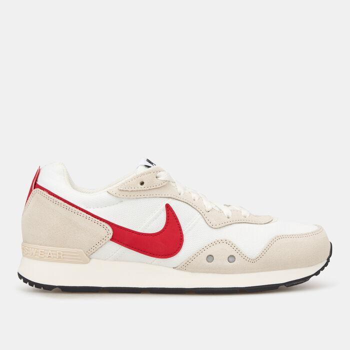 Nike Women's Venture Runner Shoe White Nike Women's Venture Runner Shoe White image number 0