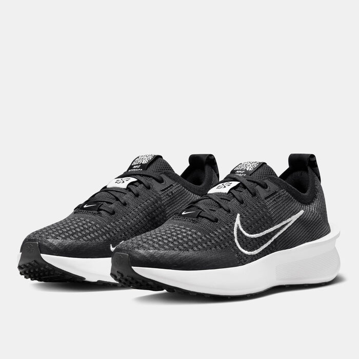 Nike Women's Interact Road Running Shoes Grey image number 2