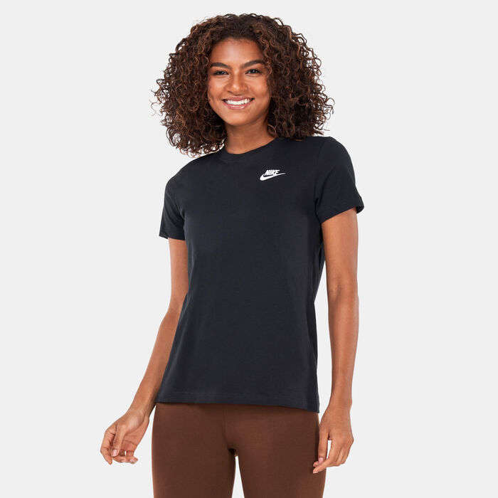 Nike Women's Sportswear Club T-Shirt Black Nike Women's Sportswear Club T-Shirt Black image number 0