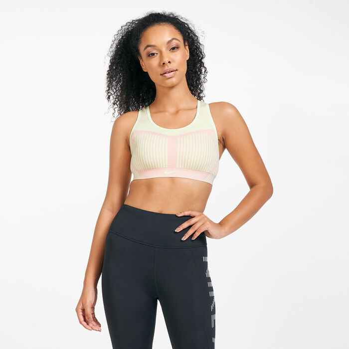Nike Women's Phenom Flyknit Sports Bra Green Nike Women's Phenom Flyknit Sports Bra Green image number 0