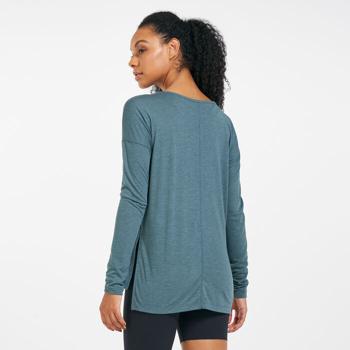 Nike Women's Yoga Layer T-Shirt Green image number 1