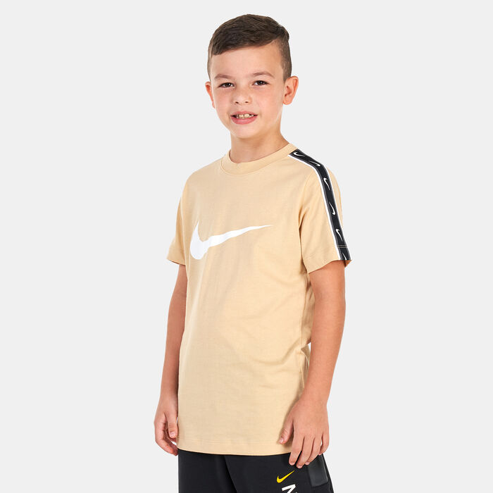 Nike Kids' Sportswear Repeat T-Shirt (Older Kids) Beige Nike Kids' Sportswear Repeat T-Shirt (Older Kids) Beige image number 0