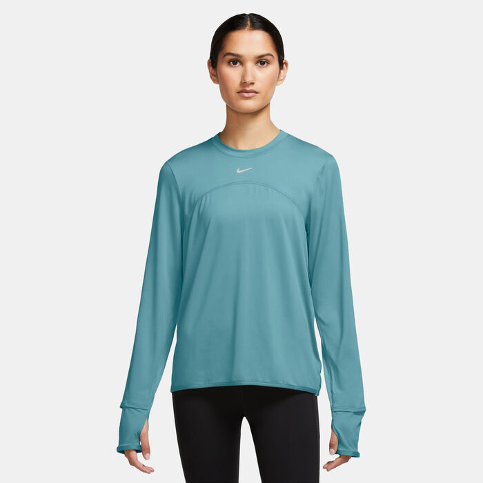 Nike Women's Swift Element Dri-FIT UV T-Shirt Blue Nike Women's Swift Element Dri-FIT UV T-Shirt Blue image number 0