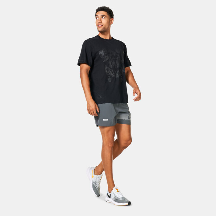 Nike Men's Challenger Flash Dri-FIT Running Shorts Grey Nike Men's Challenger Flash Dri-FIT Running Shorts Grey image number 2