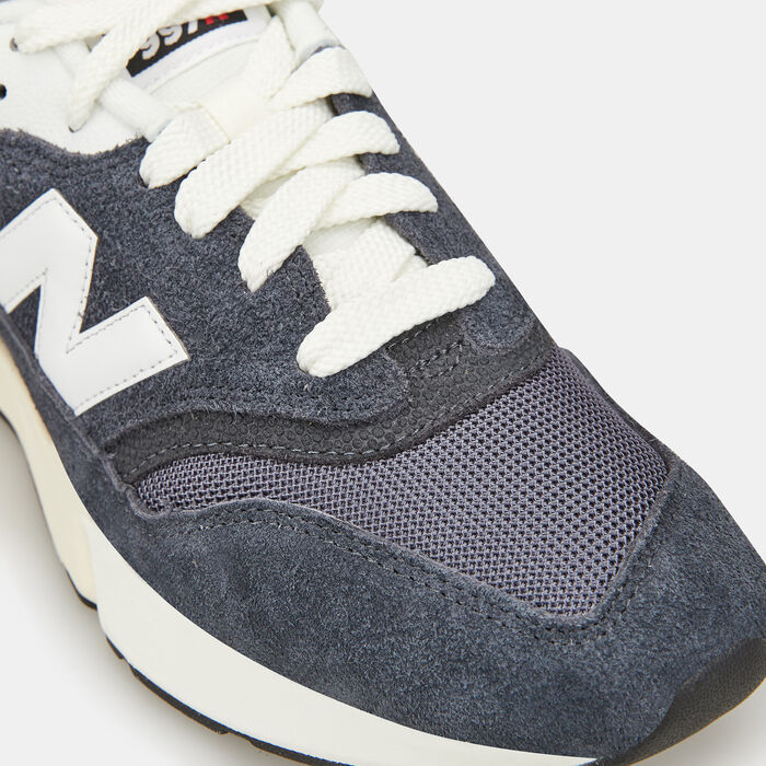 New Balance Men's 997R Shoes Black image number 4