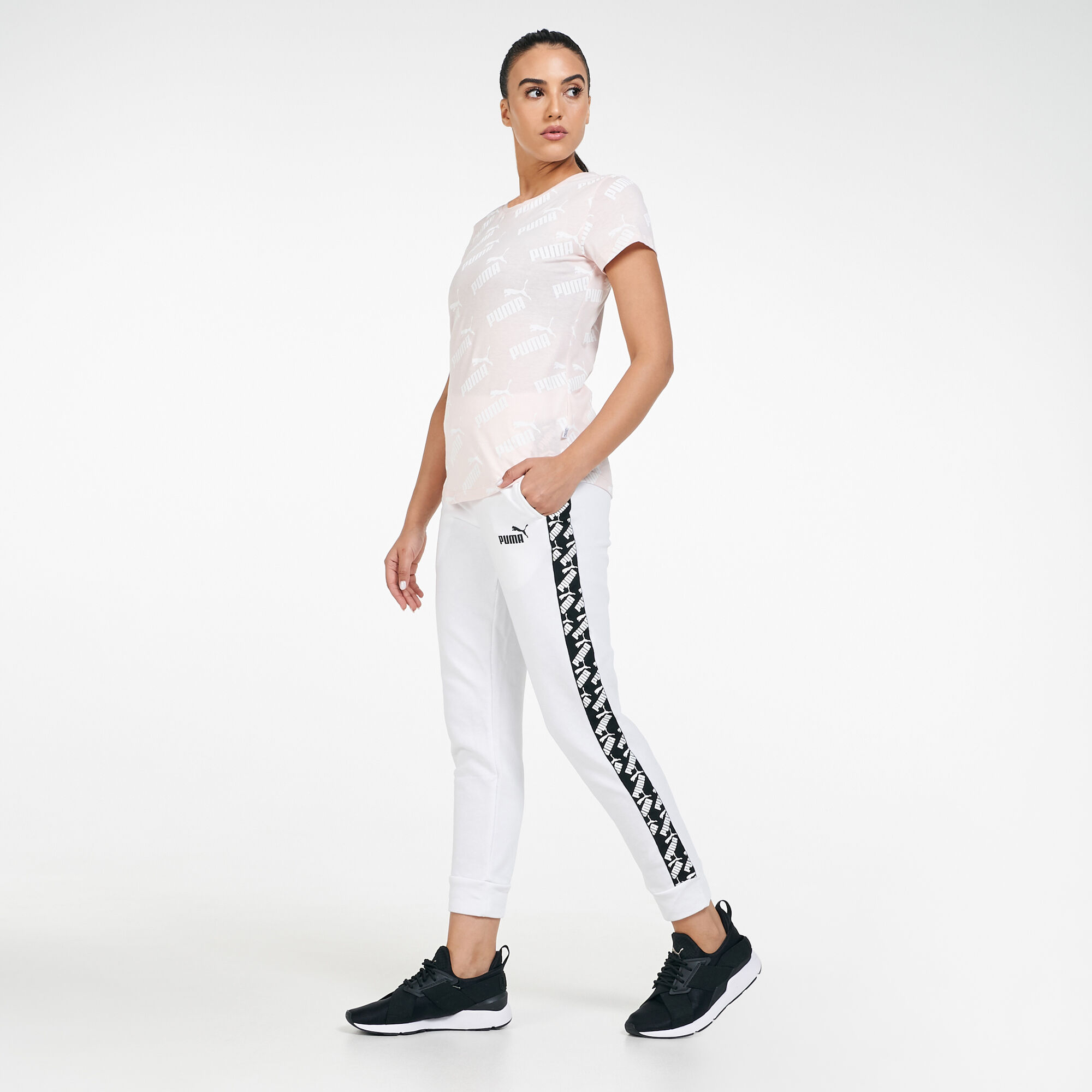 Puma women's amplified sweatpants top