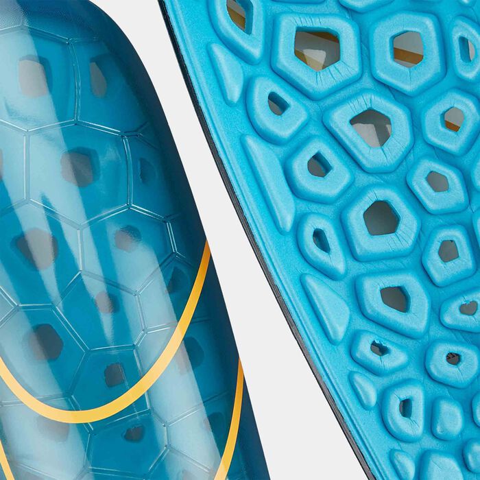 Nike Men’s Mercurial Lite Football Shin Guards Blue Nike Men’s Mercurial Lite Football Shin Guards Blue image number 3