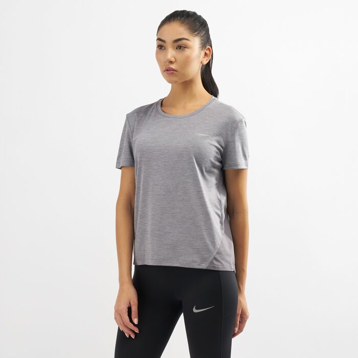 Nike Women's Miler Running T-Shirt Grey Nike Women's Miler Running T-Shirt Grey image number 0