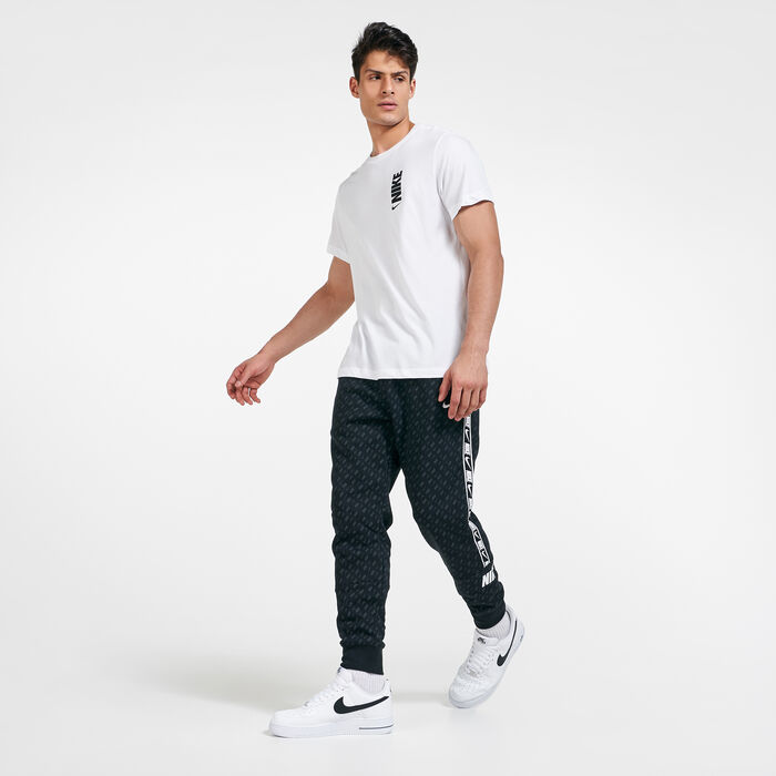 Nike Men's Repeat Fleece Jogger Pants Nike Men's Repeat Fleece Jogger Pants image number 2