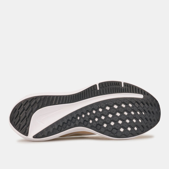 Nike Women's Winflo 10 Road Running Shoe Beige Nike Women's Winflo 10 Road Running Shoe Beige image number 4