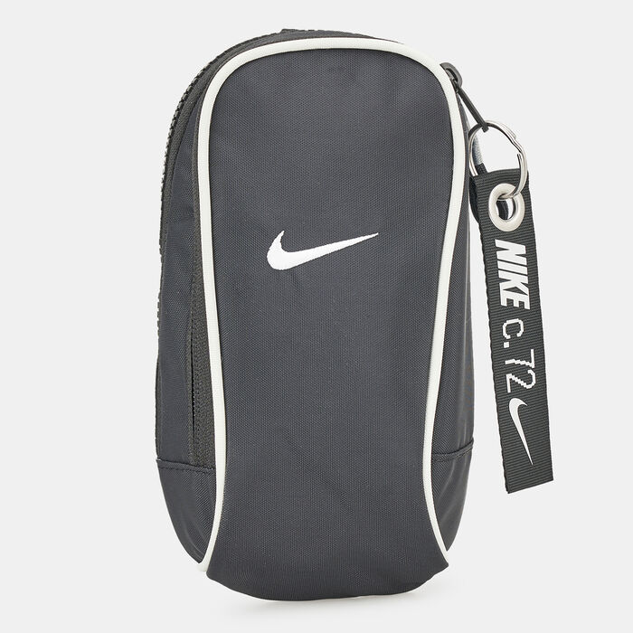 Nike Men's Basketball Essentials Crossbody Bag (1L) Black Nike Men's Basketball Essentials Crossbody Bag (1L) Black image number 0