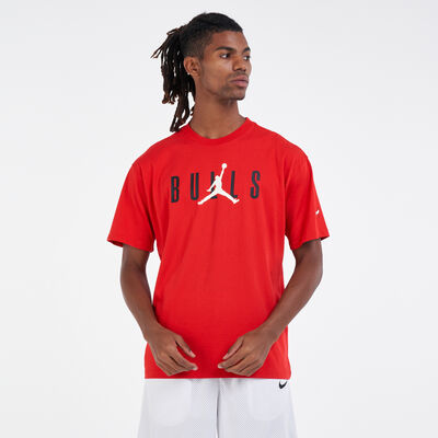 Nike Men's Chicago Bulls Courtside T-Shirt Red Nike Men's Chicago Bulls Courtside T-Shirt Red