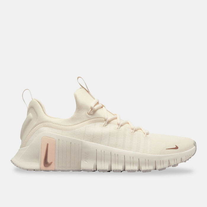 Nike Women's Free Metcon 6 Training Shoes Ivory Nike Women's Free Metcon 6 Training Shoes Ivory image number 0