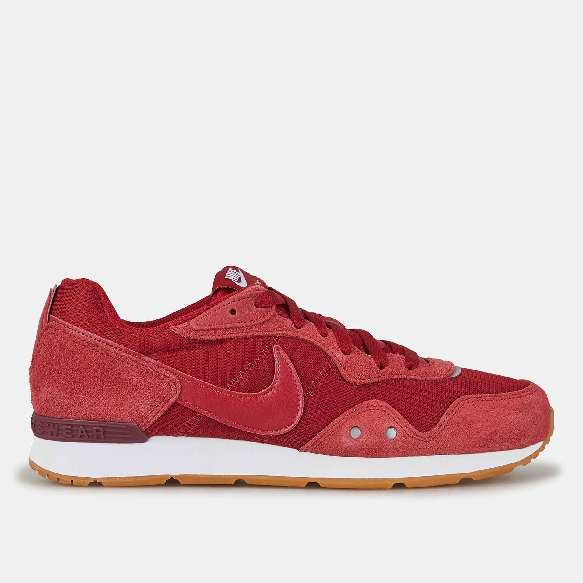 Women's Venture Runner Shoes Red Nike in Qatar -SSS