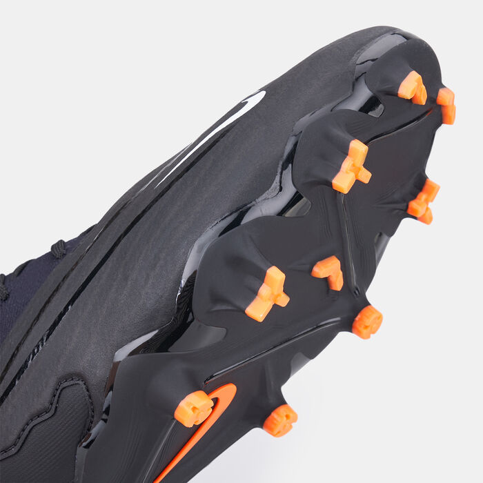 Nike Men's Phantom GX Pro Firm-Ground Football Shoe Black Nike Men's Phantom GX Pro Firm-Ground Football Shoe Black image number 4