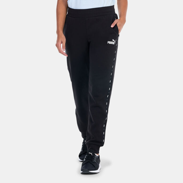 PUMA Women's ESS Tape Sweatpants Black PUMA Women's ESS Tape Sweatpants Black image number 0