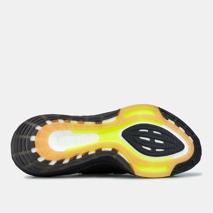 adidas Originals Men's Ultraboost 22 Shoe yellow adidas Originals Men's Ultraboost 22 Shoe yellow image number 3