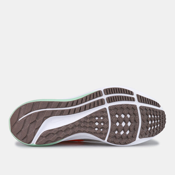 Nike Women's Air Zoom Pegasus 39 Premium Shoe Grey image number 3