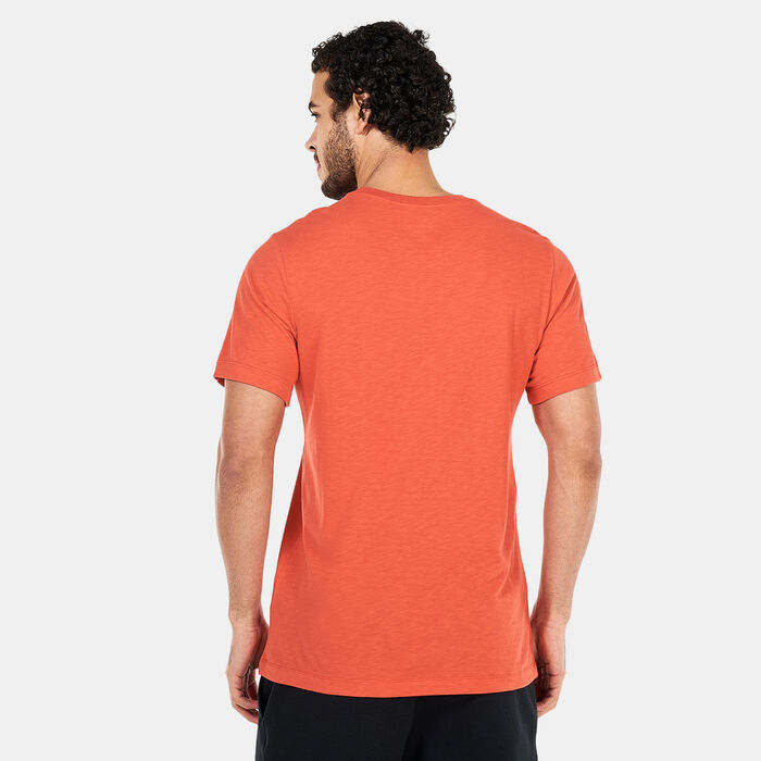 Nike Men's Dri-FIT Wild Clash T-Shirt Red Nike Men's Dri-FIT Wild Clash T-Shirt Red image number 1