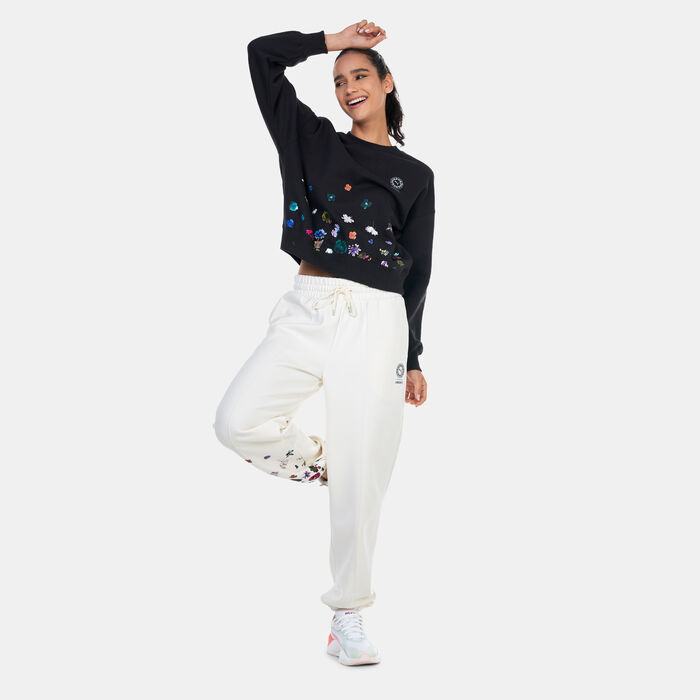 PUMA Women's x LIBERTY Sweatshirt Black PUMA Women's x LIBERTY Sweatshirt Black image number 2