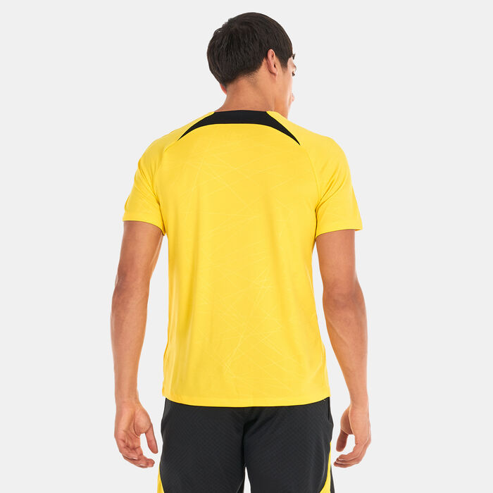 Jordan Men's Paris Saint-Germain Dri-FIT Academy Pre-Match Jersey - 2022/23 yellow Jordan Men's Paris Saint-Germain Dri-FIT Academy Pre-Match Jersey - 2022/23 yellow image number 1