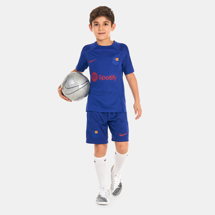 Nike Kids' FC Barcelona Dri-FIT Strike T-Shirt Blue Nike Kids' FC Barcelona Dri-FIT Strike T-Shirt Blue image number 2
