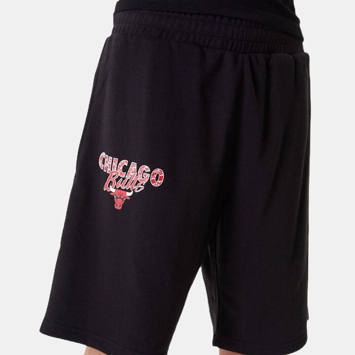 New Era Men's Chicago Bulls Team Script Shorts Black New Era Men's Chicago Bulls Team Script Shorts Black image number 3